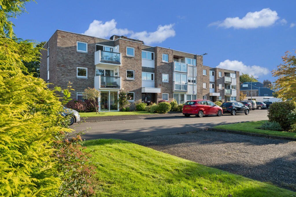 Main image of property: 40 Lanton Road, Flat 2/1, Newlands, Glasgow, G43