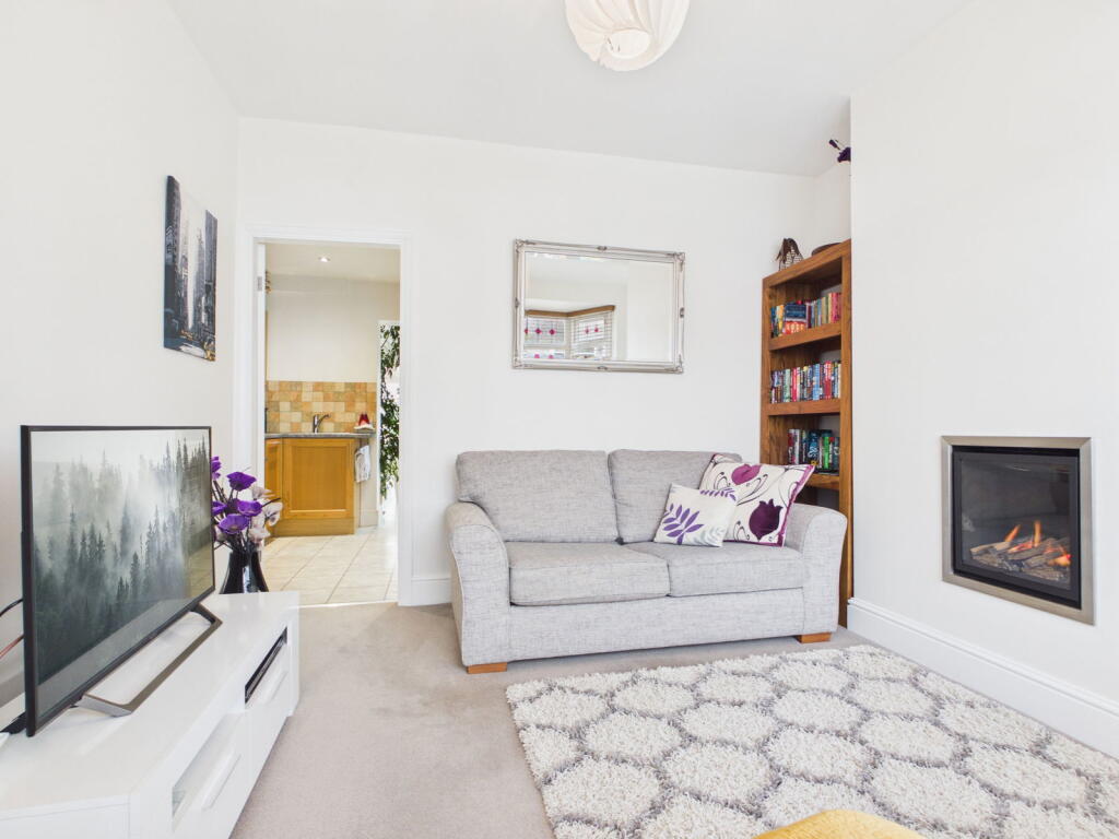 Roseway, Wellington, Telford, TF1 1HS photo 3