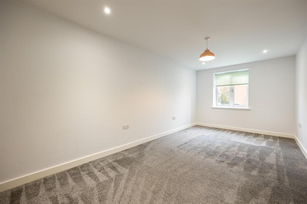 Barnaby Court, Wallingford photo 4