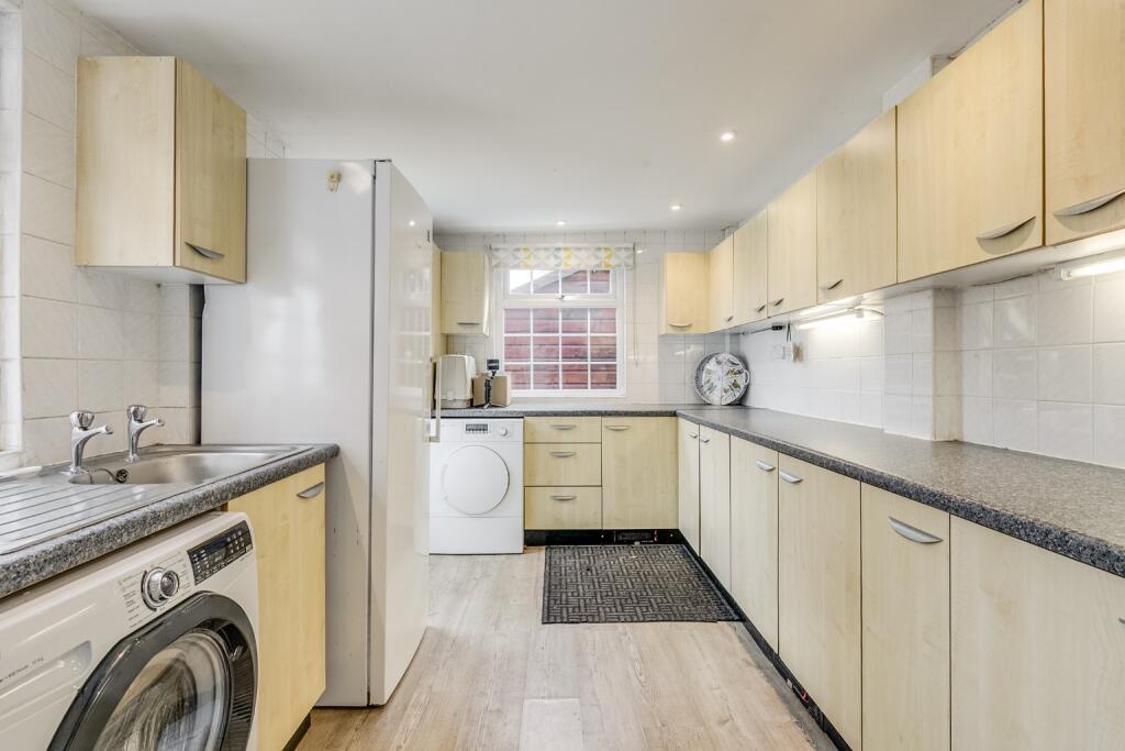 Additional image 18 of High Oaks Road, Welwyn Garden City, Hertfordshire, AL8