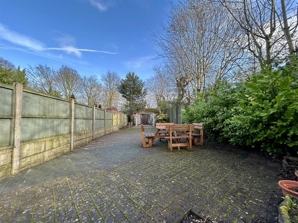 Additional image 27 of Ross, Rowley Regis