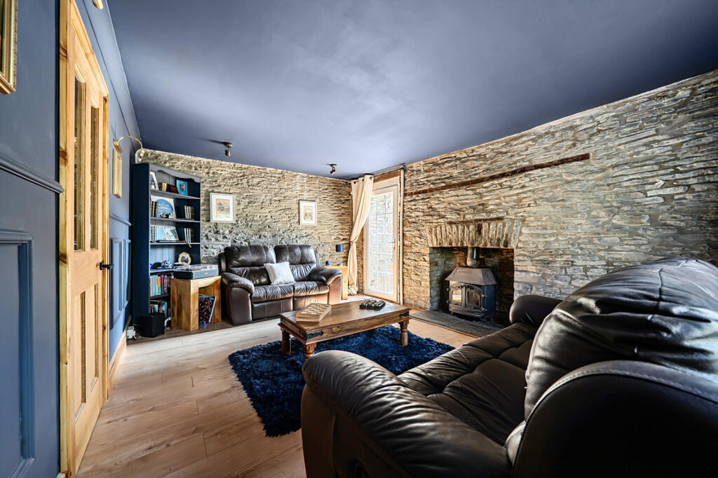 House in Erwyd, Erwood - More