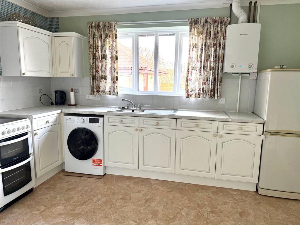 House in Midsomer Norton, Norton Hill - View 4
