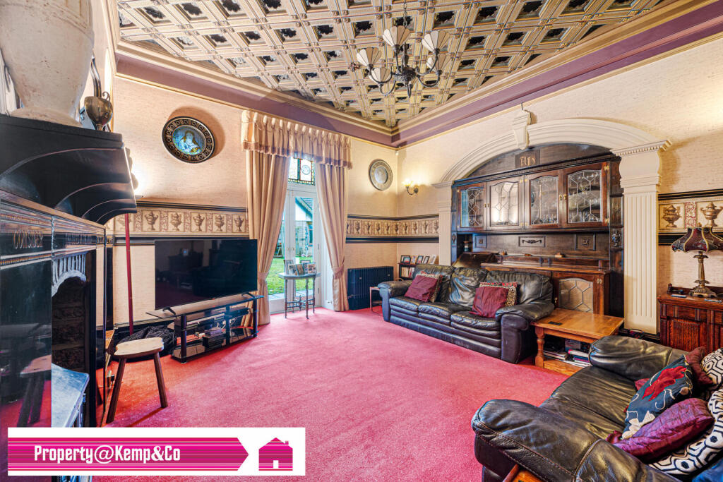 Apartment in Calderdale, West Yorkshire - More
