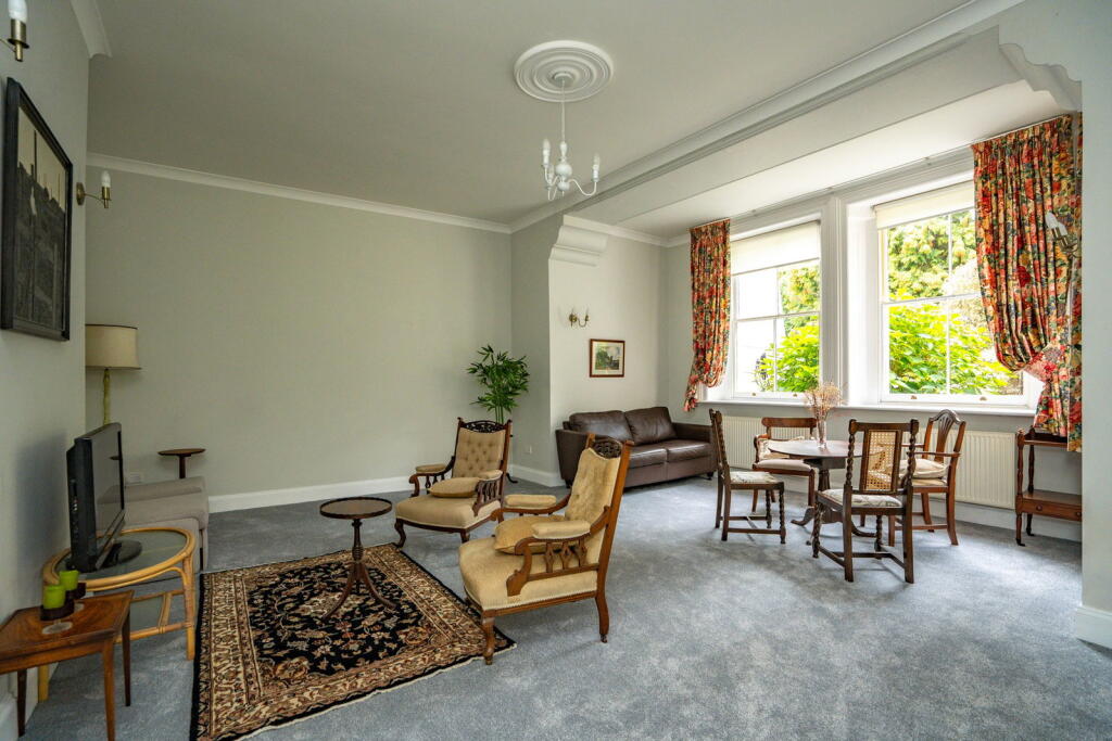 Apartment in Worcester - View 3