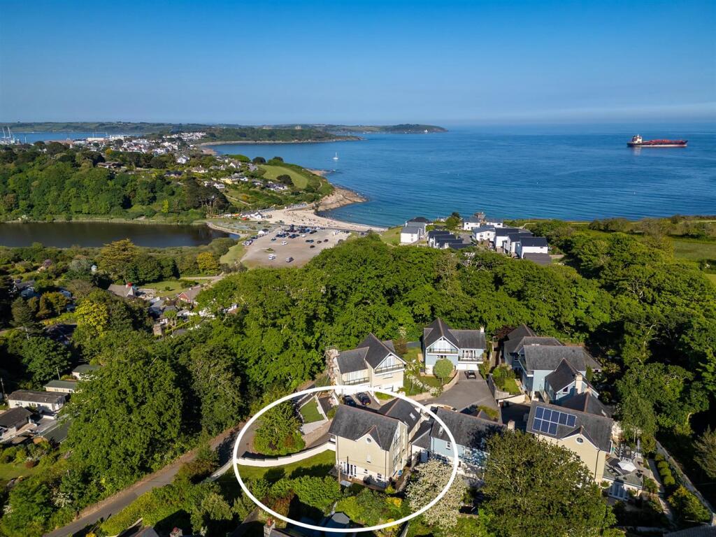 350m from Swanpool Beach, Falmouth image 2