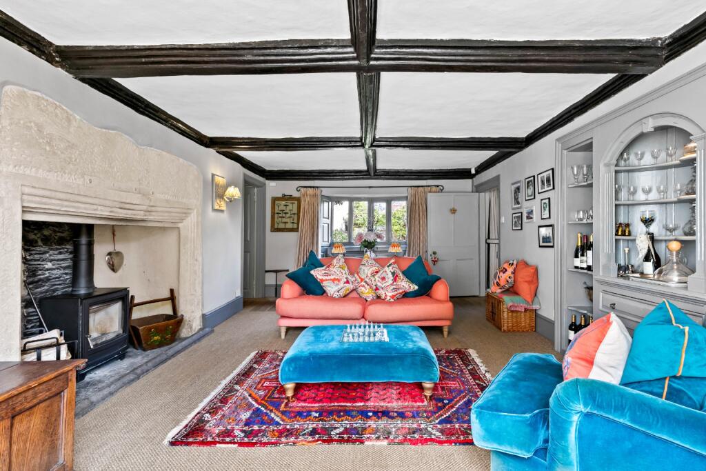 House in Woolavington - More