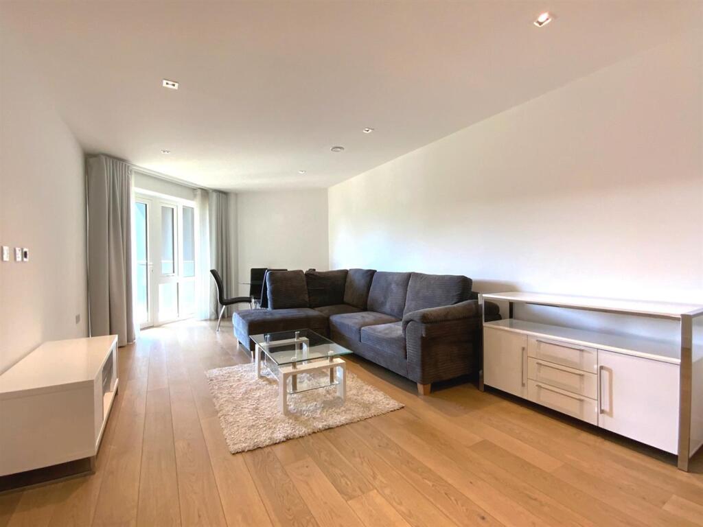 Main image of property: Kew Bridge Road, Brentford, TW8