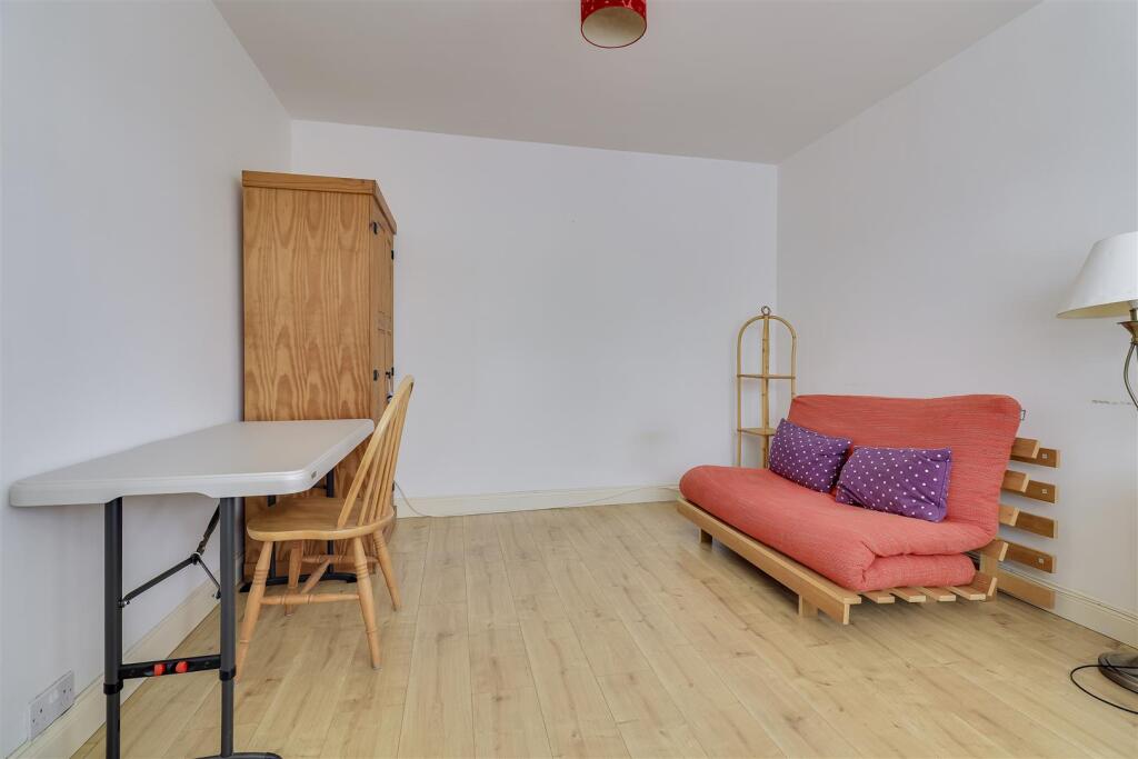 House in Cambridge, Romsey - View 5