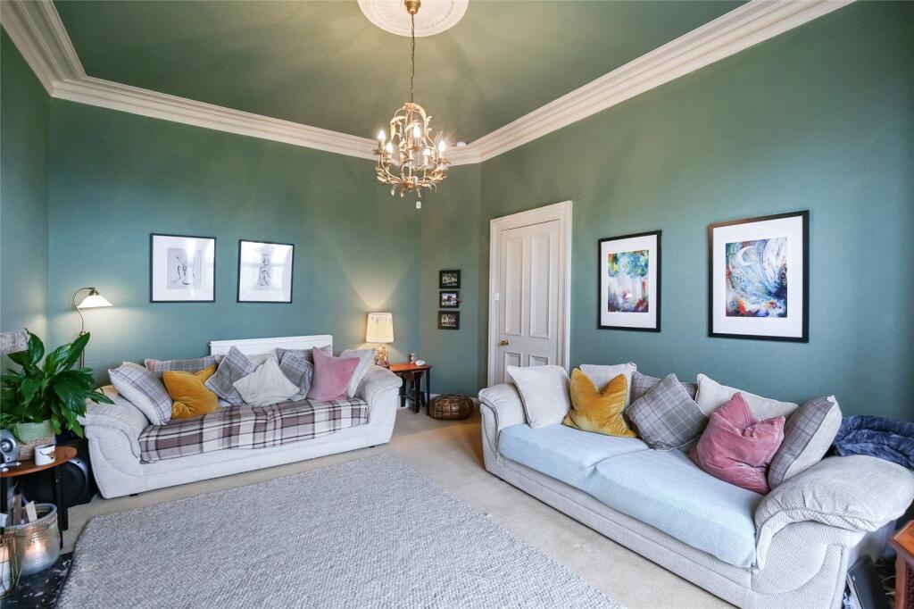 House in Kilmarnock, North Ayrshire - More