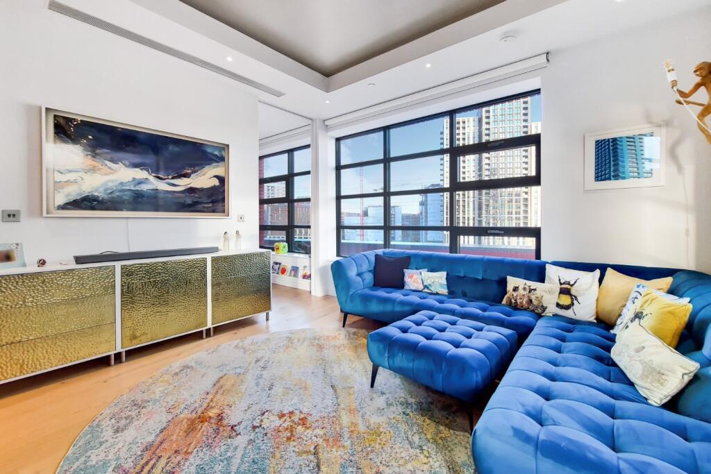 Main image of property: Defoe House, 123 City Island Way, London, Greater London, E14