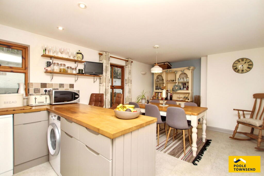 7 School Hill, Lindale, Grange over Sands photo 3