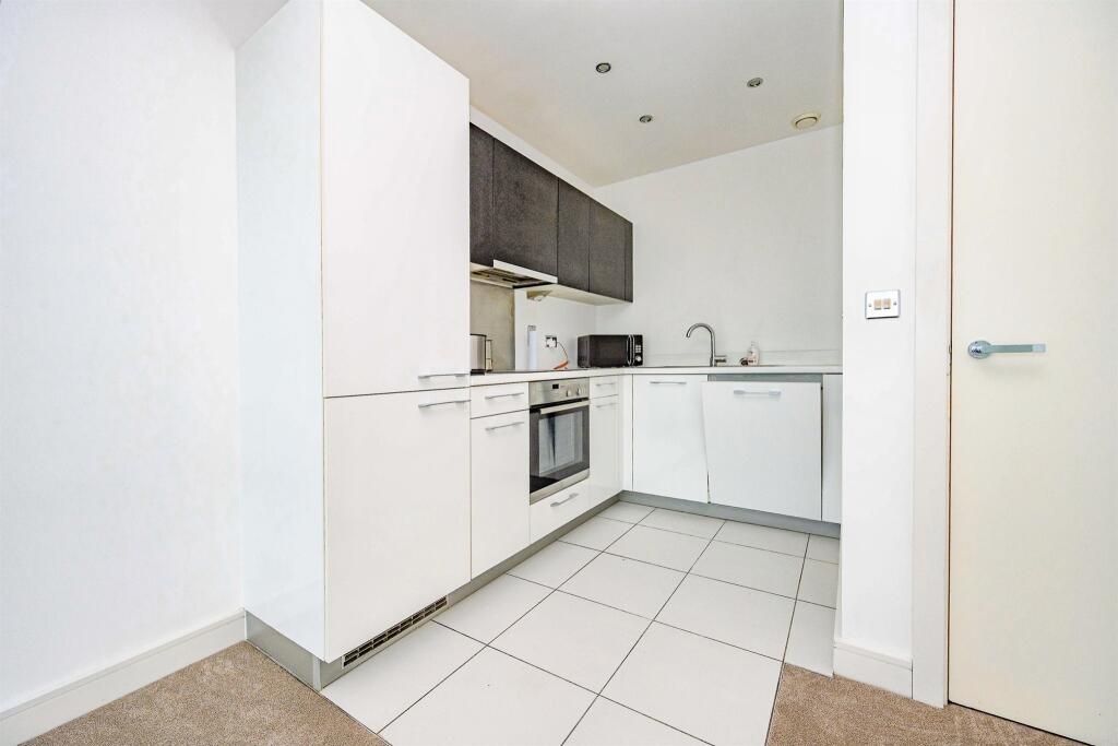 Main image of property: Cotterells, Hemel Hempstead