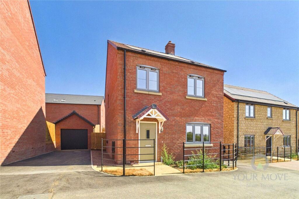 4-bed detached on Hadlow Gardens, Kettering, Northamptonshire, NN16, £285,000