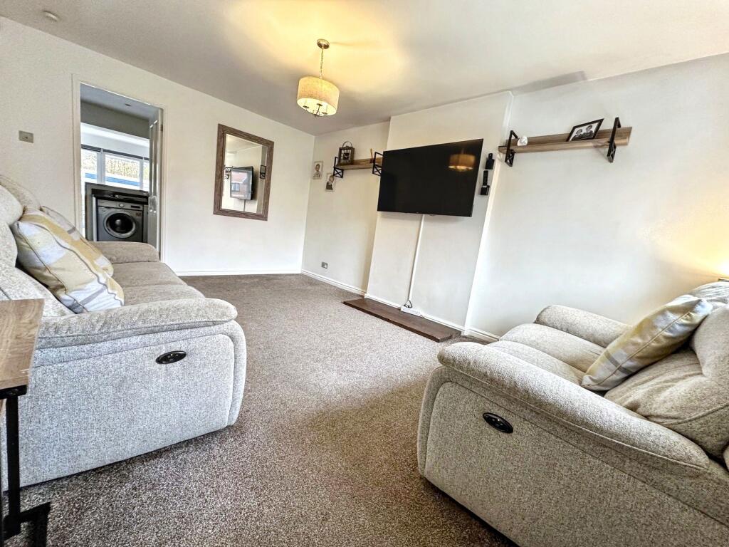 St. Godrics Drive, West Rainton, Houghton Le Spring, Durham, DH4 6SZ photo 3