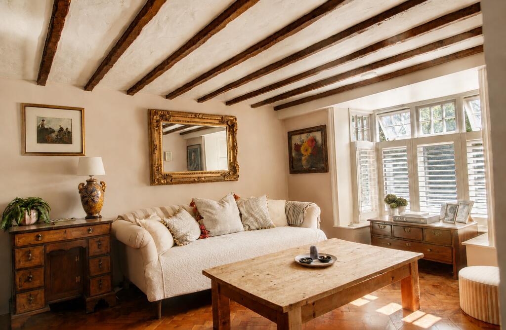 House in Redhill - View 3