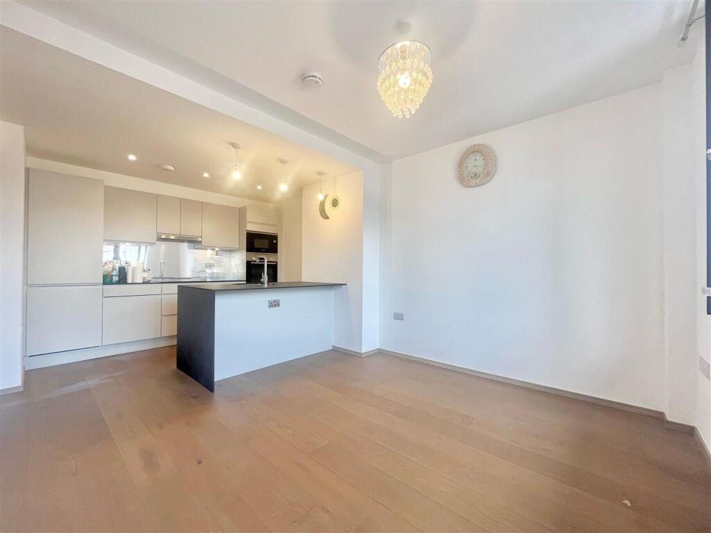 Main image of property: 97 High Street, West Drayton, UB7