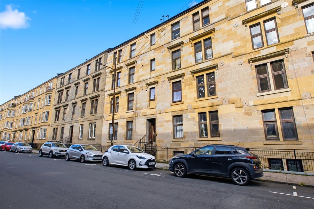 Main image of property: 1/3, 39 West End Park Street, Glasgow, Glasgow City, G3