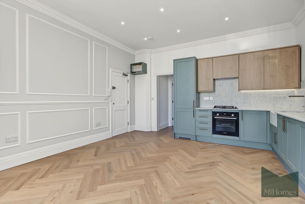 Apartment in London - More