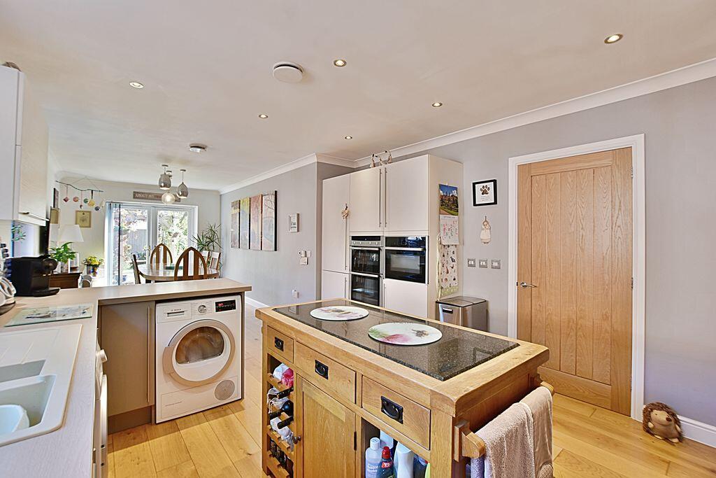 House in Lincoln - View 5