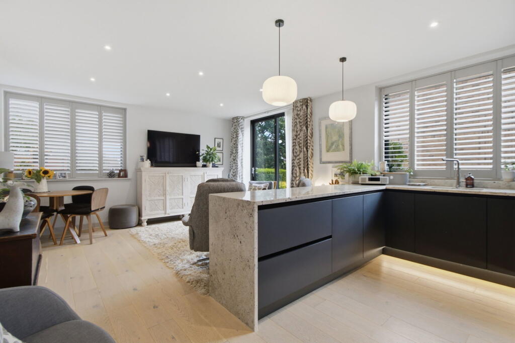 Apartment in Malvern Hills, Malvern - View 3