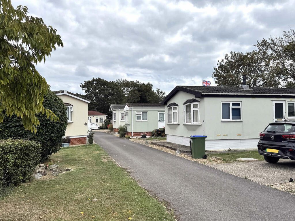 Littlehampton, West Sussex, BN17