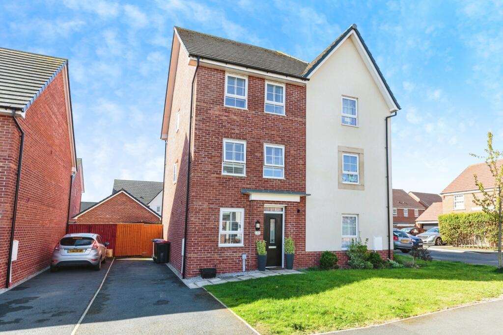 4-bed semi-detached on Birch Lane, THORNTON-CLEVELEYS, Lancashire, FY5, £210,000