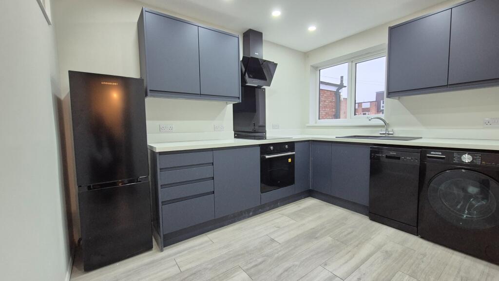 Main image of property: High Street South, Dunstable, LU6