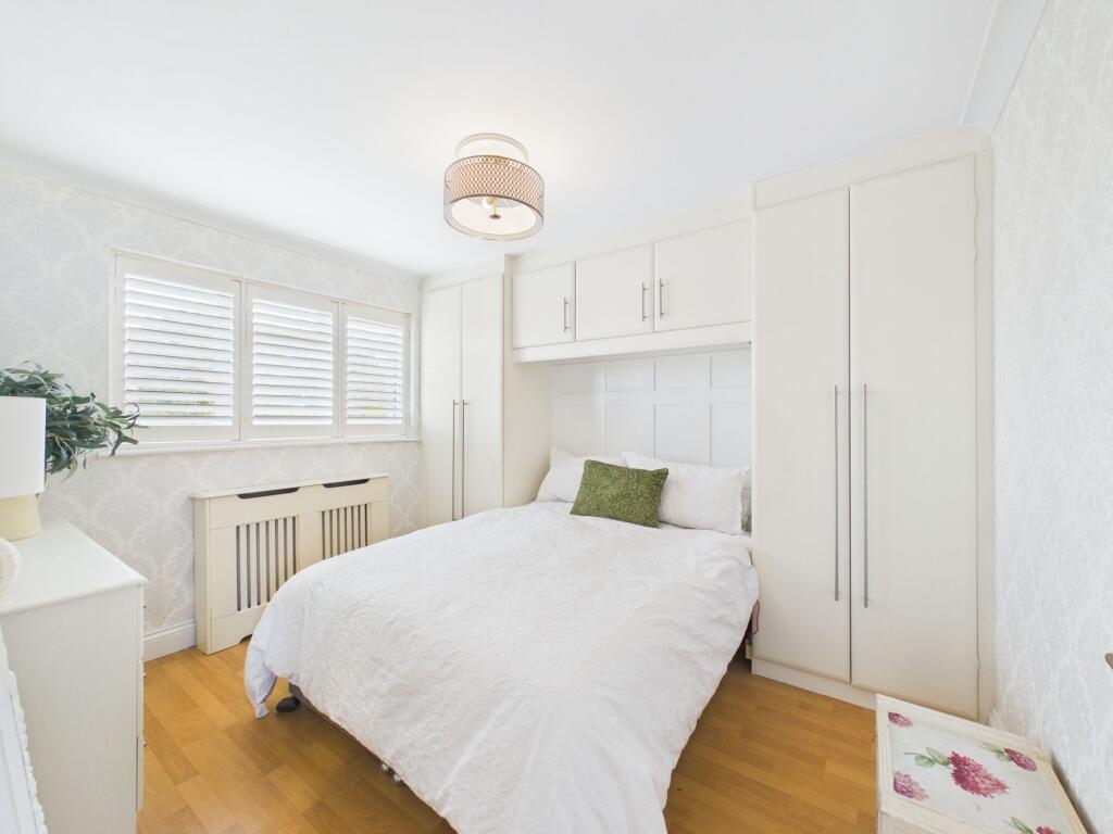 Brampton Close, Corringham, SS17 photo 4