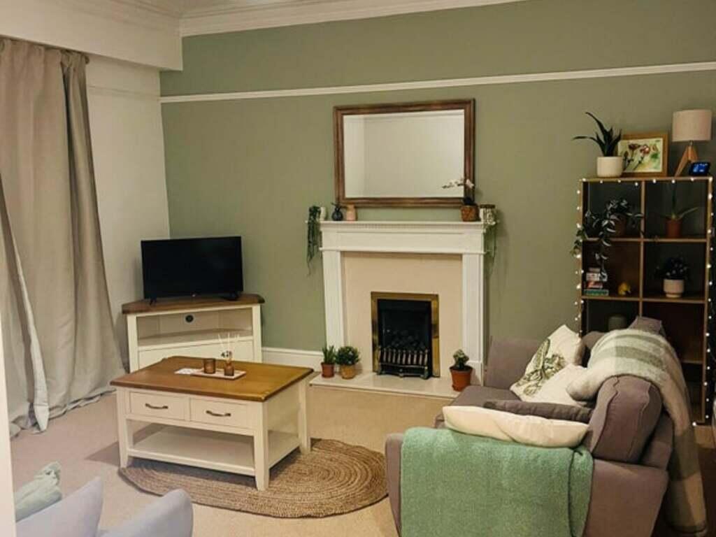 Main image of property: 46 Bayswater Road