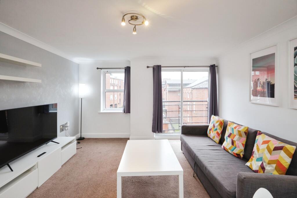 Apartment in Birmingham, West Midlands - View 4