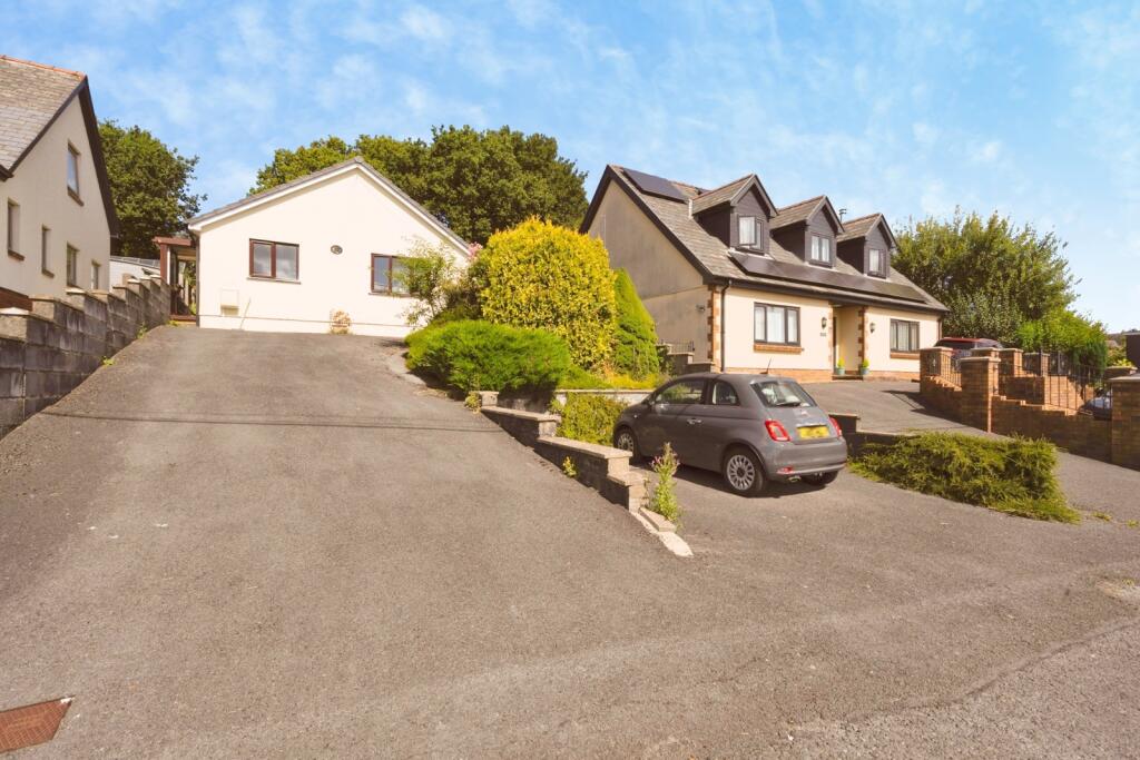 Main image of property: Heol Bancyroffis, Pontyates, Llanelli, Carmarthenshire, SA15