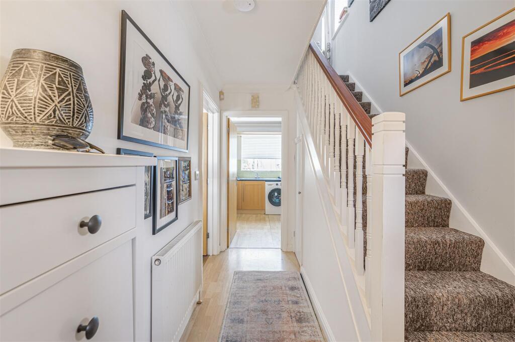 Old Nursery Close, Seaford photo 5