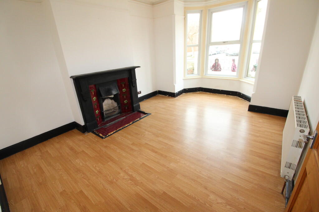 Apartment in Portsmouth - View 2