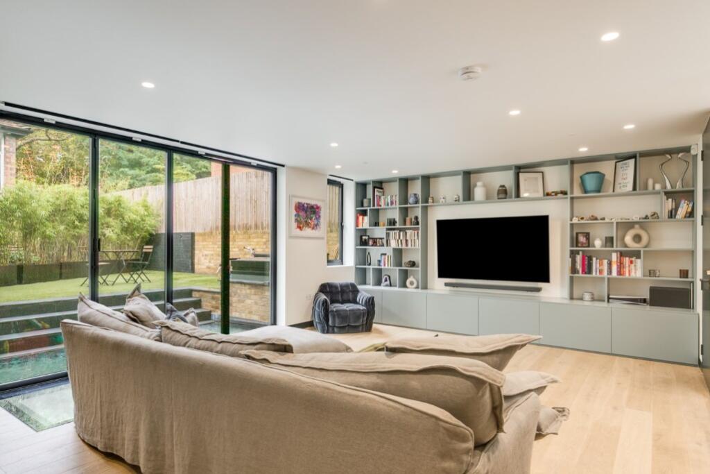Main image of property: Fitzjohns Avenue, Hampstead, London,  NW3