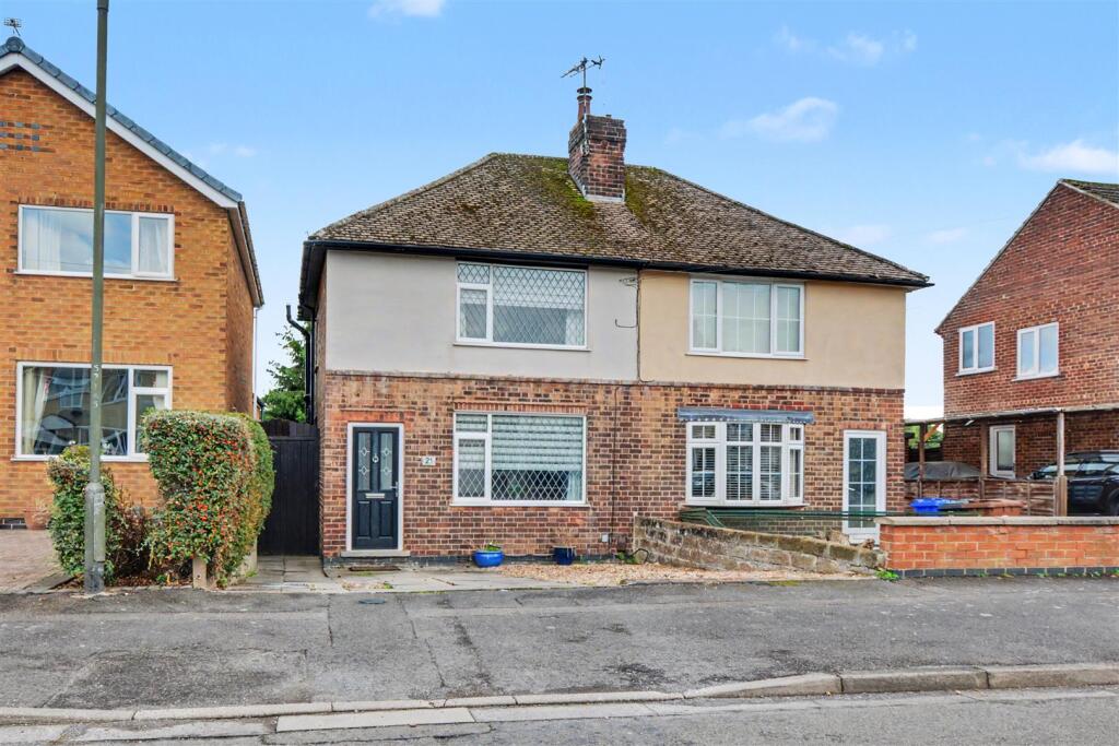 2-bed semi-detached on Newbery Avenue, Long Eaton, £210,000