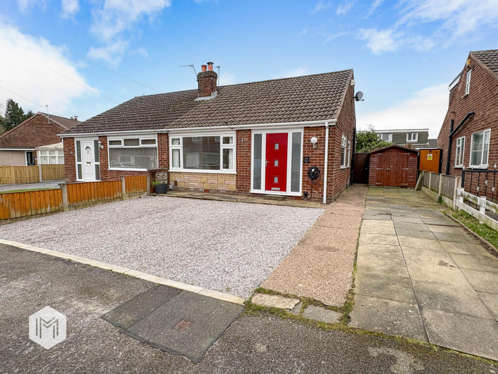 Main image of property: Queens Avenue, Glazebury, Warrington, Cheshire, WA3 5NG