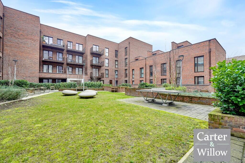 3-bed flat on O'Leary Mansions, Kings Hill, Barking, £400,000