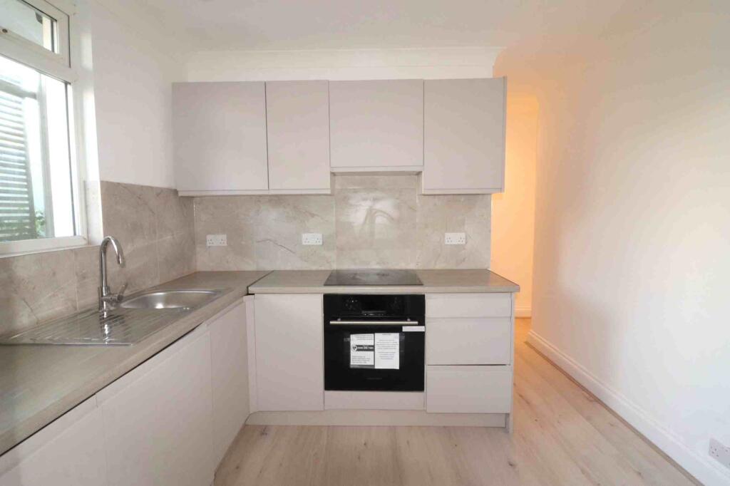 Apartment in London - View 3