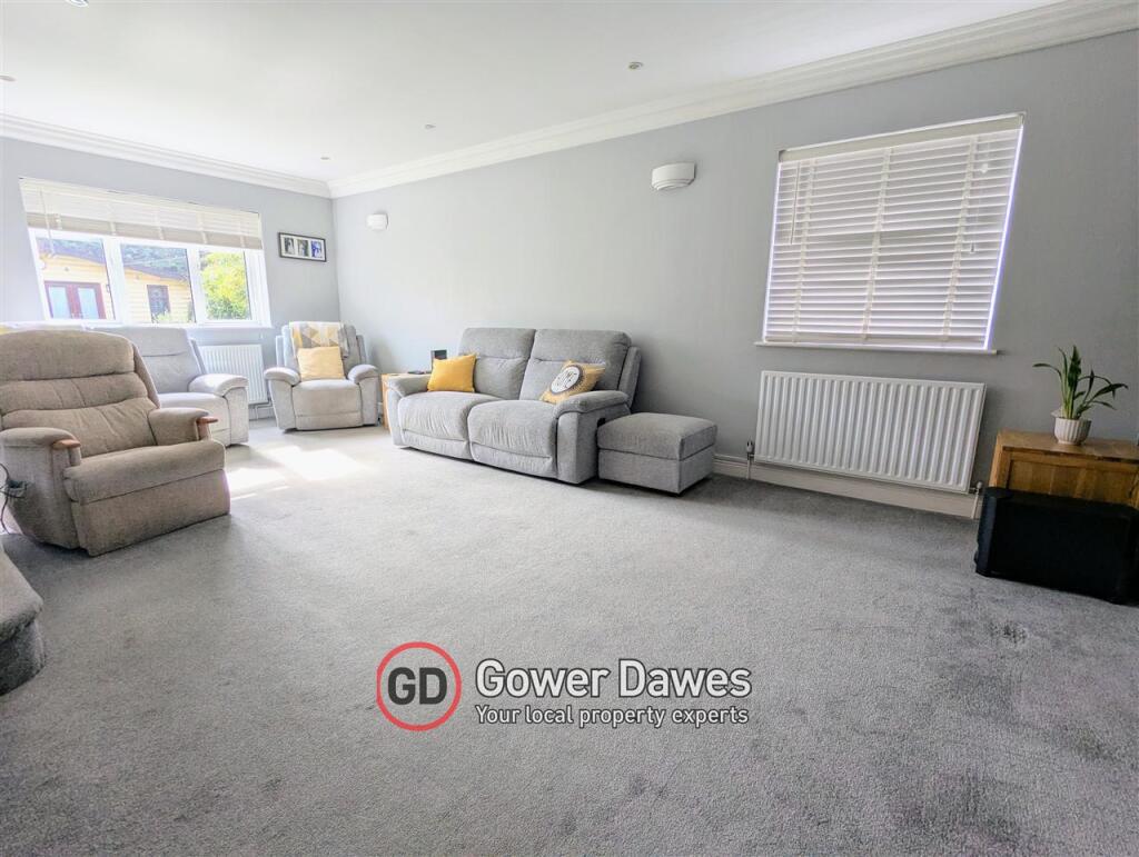 House in Romford - View 4
