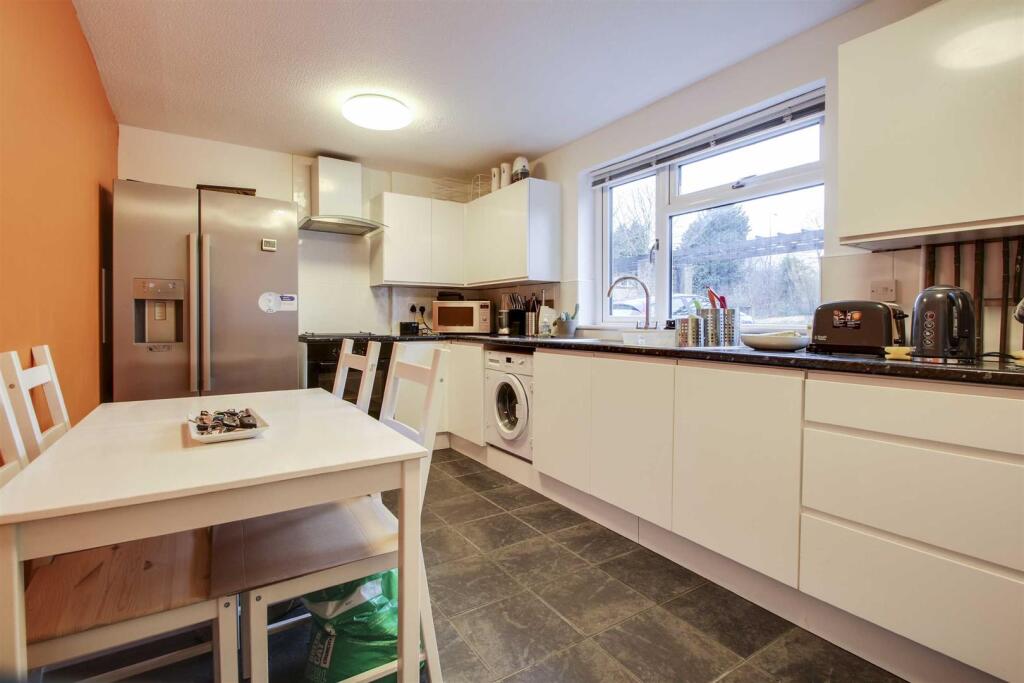 House in Milton Keynes - View 4
