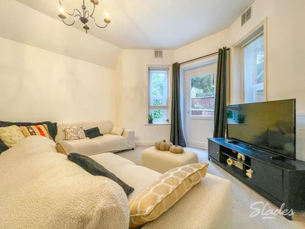 Apartment in Bournemouth - More