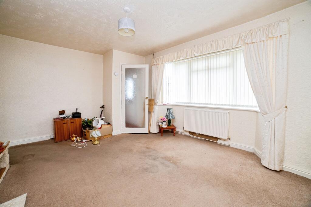 House in Mansfield, Ladybrook - View 4