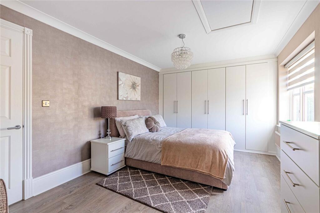 Additional image 15 of Beningfield Drive, St. Albans, Hertfordshire, AL2