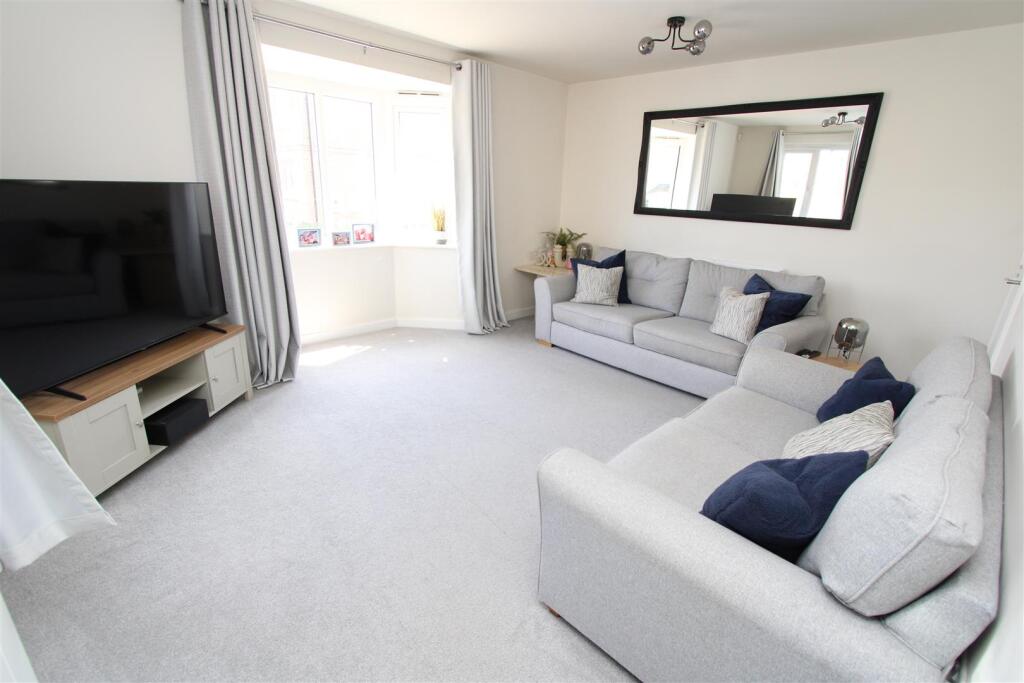 Quarryman Close, Fagley, BD2 photo 2