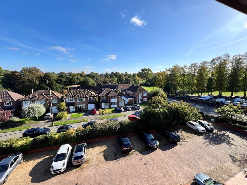 Apartment in Warwick, Kenilworth - More