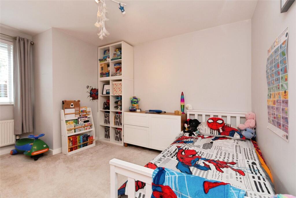 Apartment in Reading - View 5