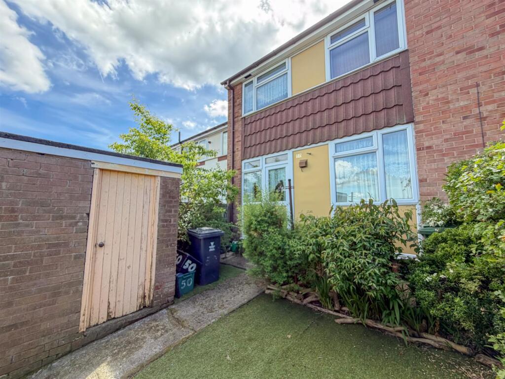 Main image of property: Heol Bathafarn, Coedpoeth, Wrexham