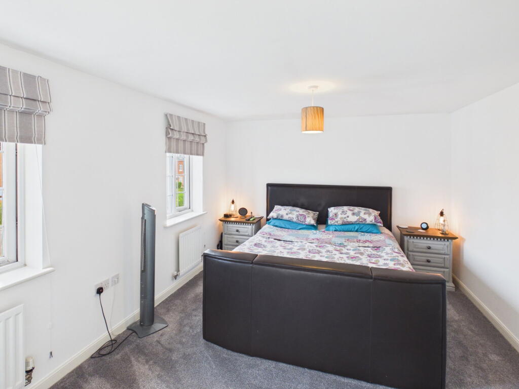 House in Ipswich - View 5