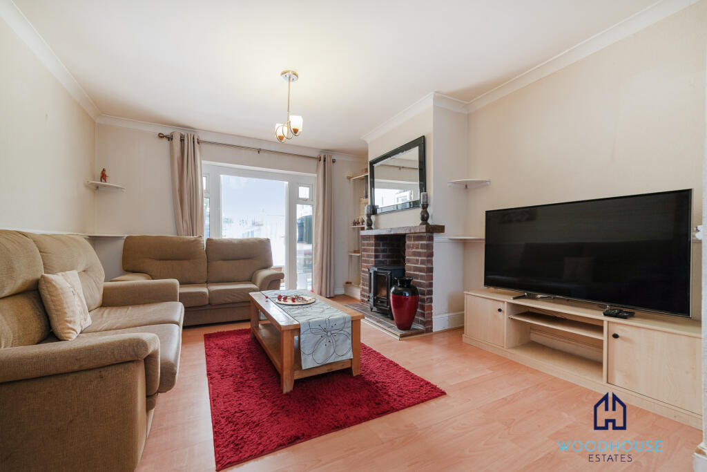House in Three Rivers, Watford Rural - View 3
